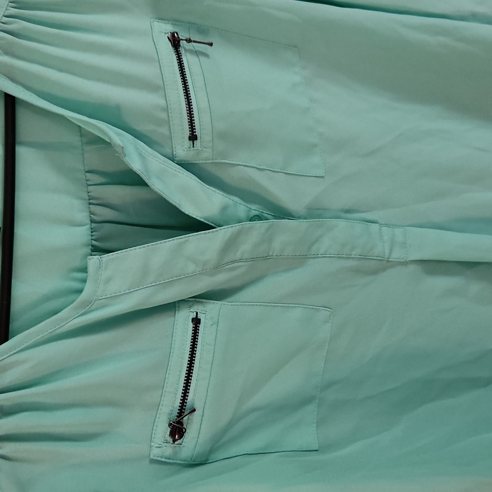 Blouse - Picture 2 of 4
